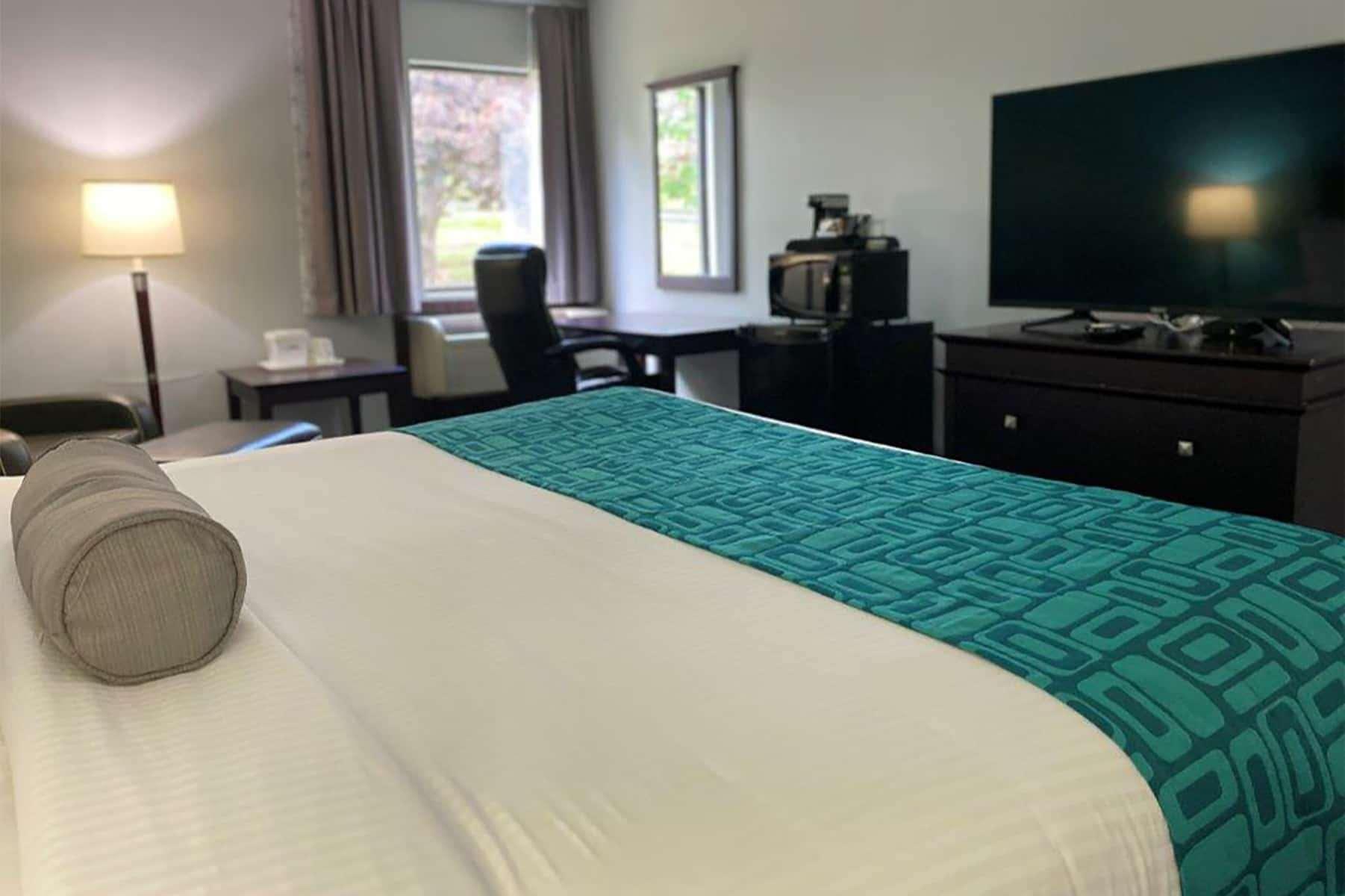 Travelodge By Wyndham New Brunswick