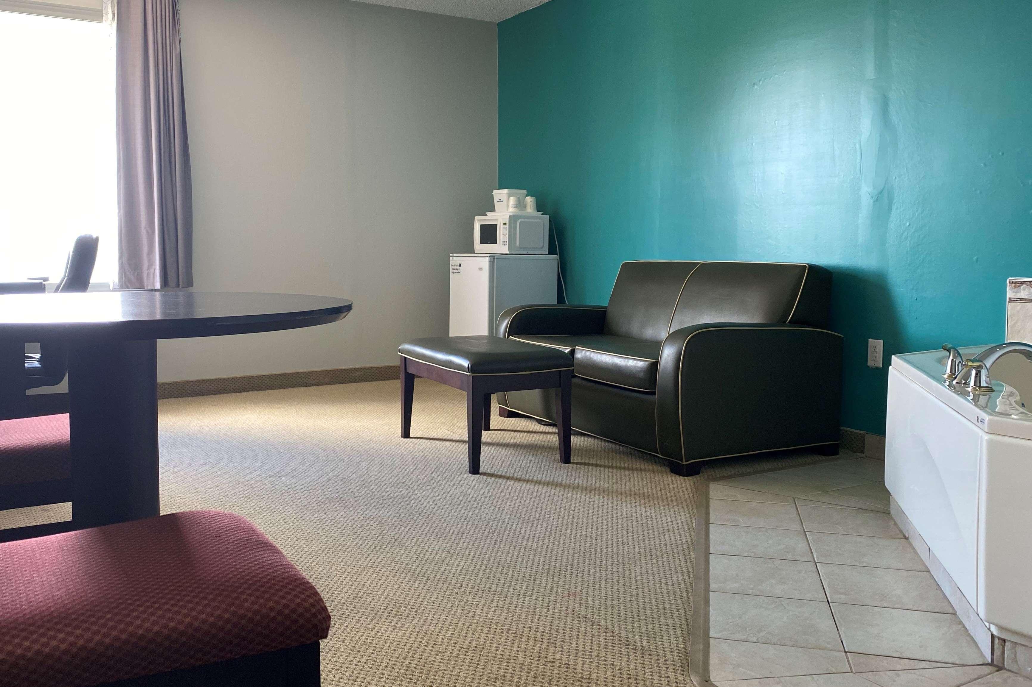 Travelodge By Wyndham New Brunswick Miramichi