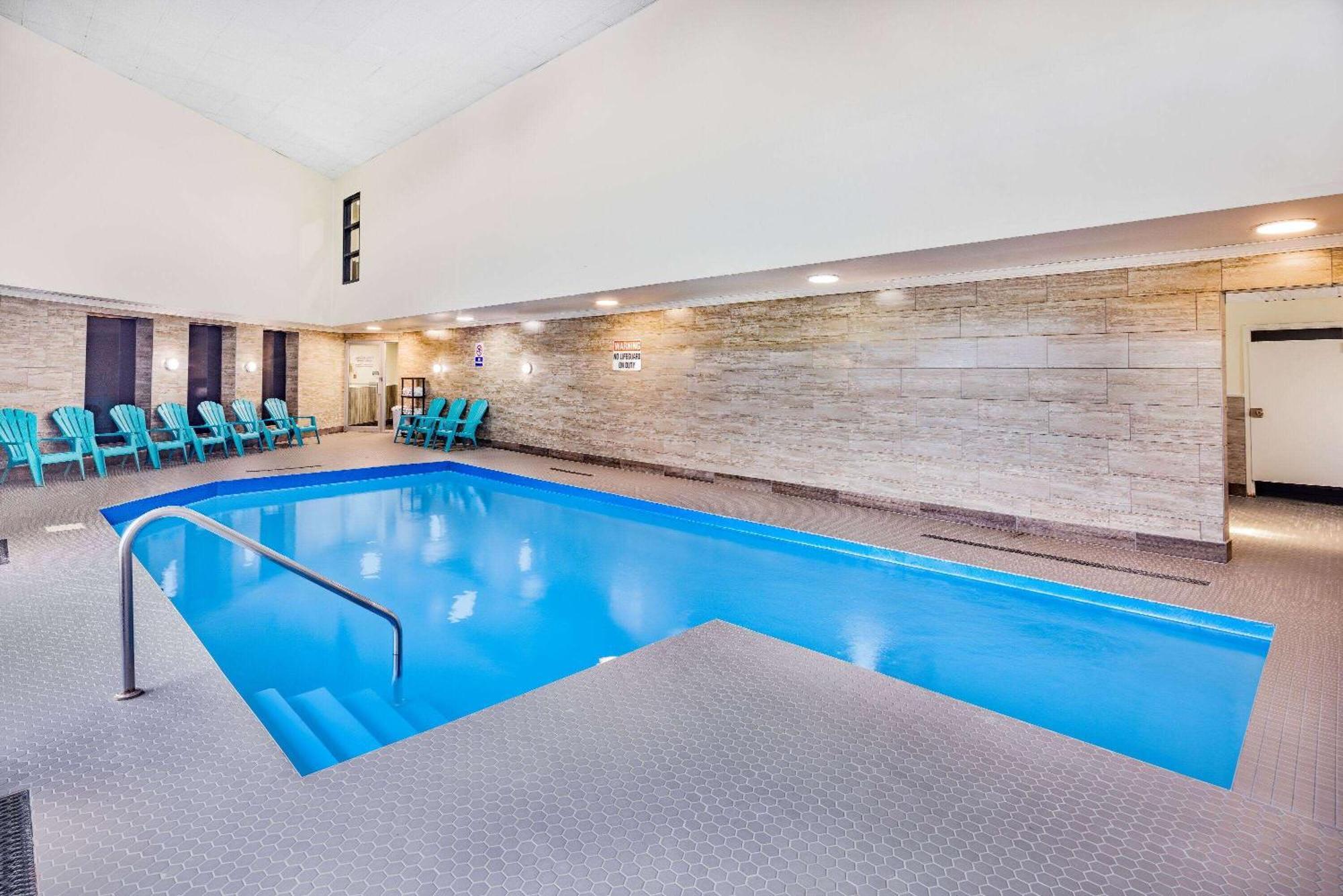 Motel Travelodge By Wyndham New Brunswick 3*