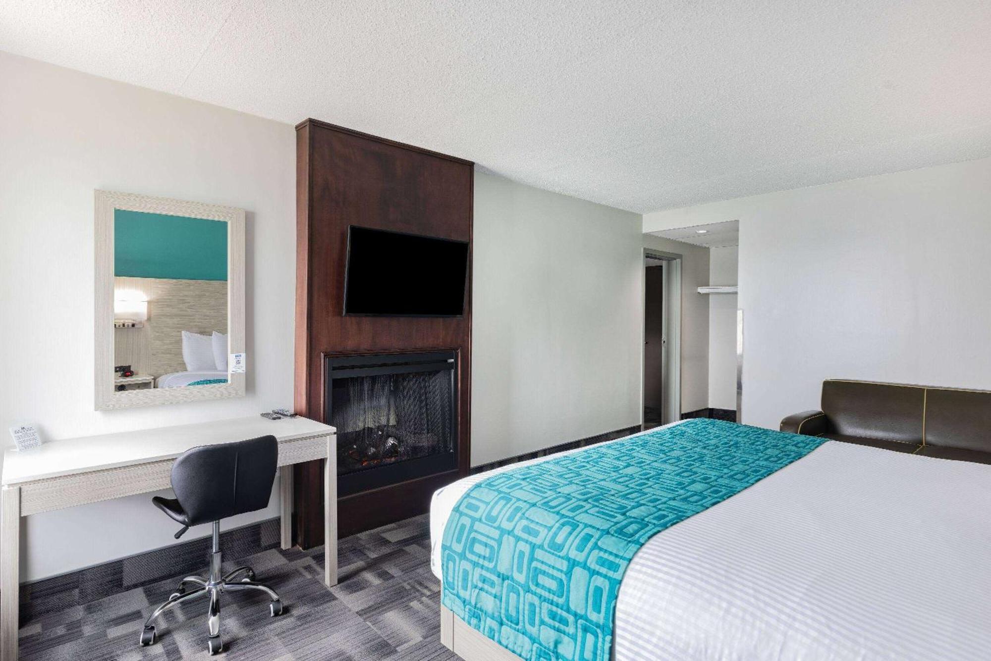 Travelodge By Wyndham New Brunswick Motel 3*